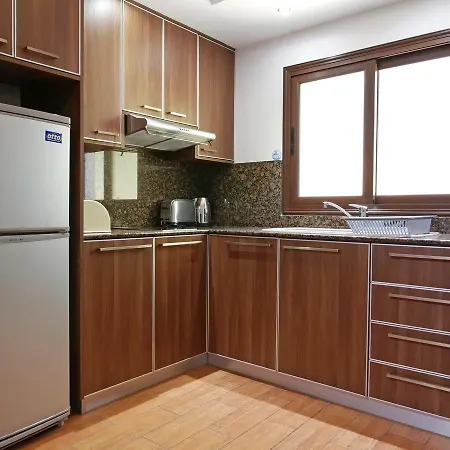 Amethyst Napa Annex Apartments *